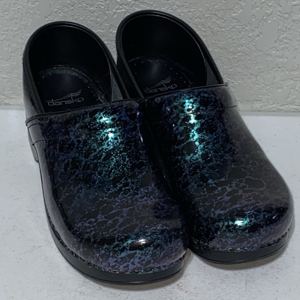 Dansko Medical Professional Clogs Shoes Iridescent Patent Purple‎ Green Size 42